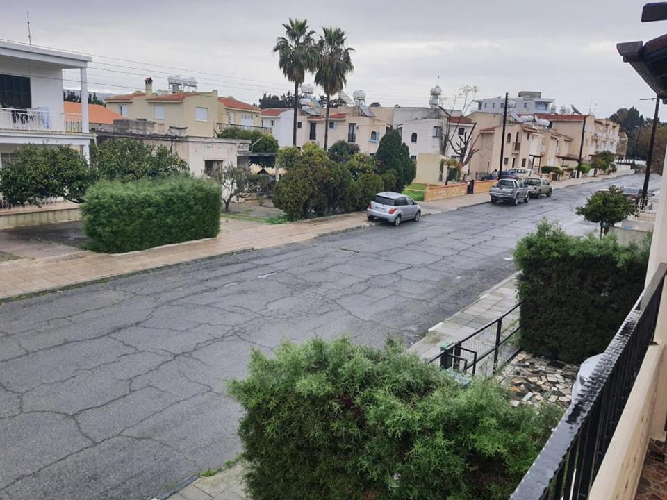 Lovely 2 Bedrooms In The Tourist Area In Paphos . Exterior photo